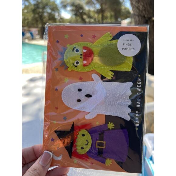 Hallmark Signature Halloween Greeting Card Finger Puppets Orange Stars Kids - Picture 2 of 2